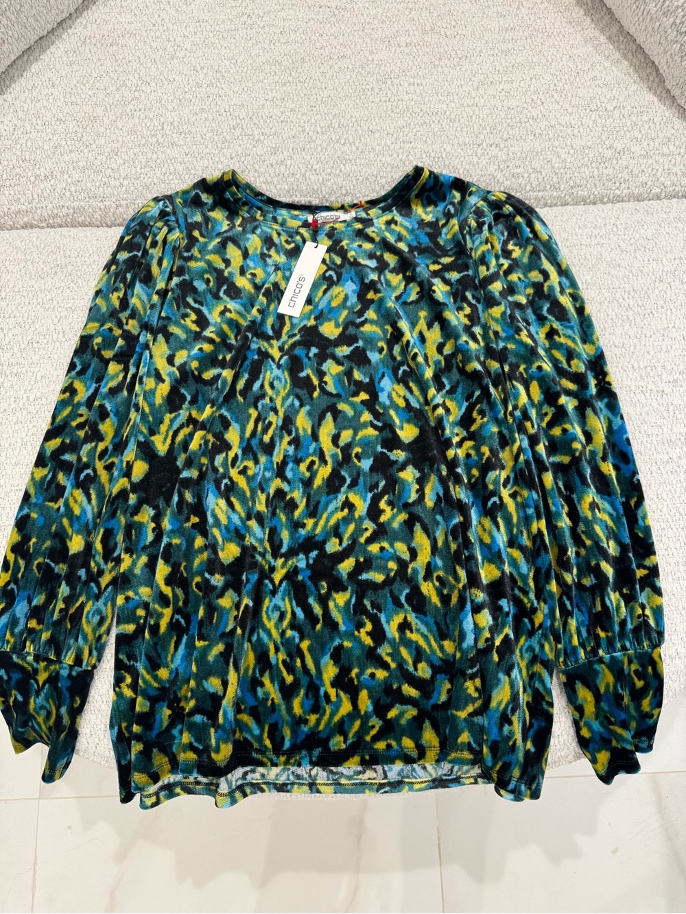 NWT Chico’s Velvet Ikat Fashion Long Sleeve Top